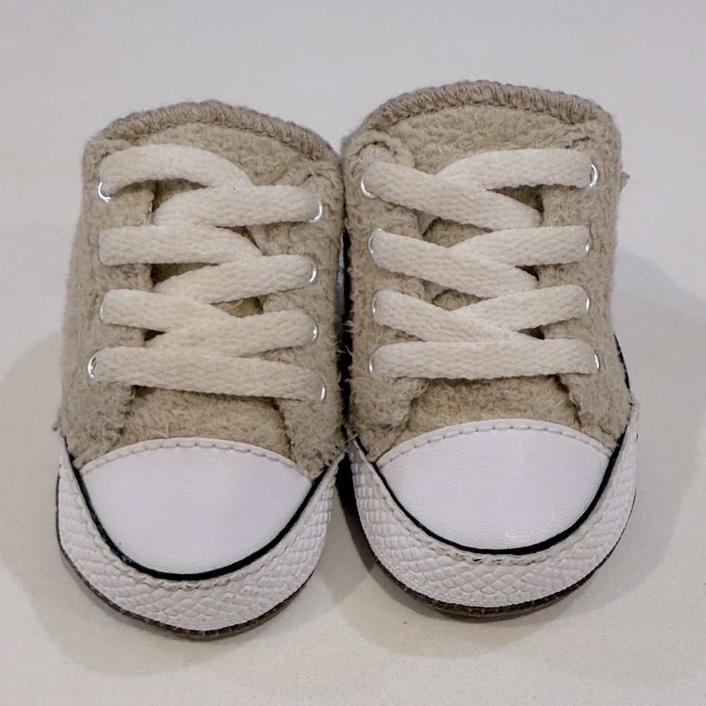 Converse Chuck Taylor All Star Cribster baby shoes with a soft, fuzzy upper